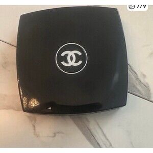 CHANEL 60 Azalea Poudre Douce Soft Pressed Powder